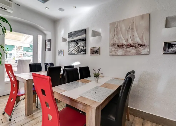 Appartement Coli Apatrman Viola *