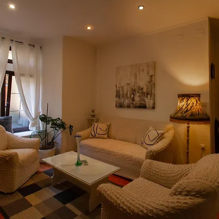 Coli Apatrman Viola Apartament Bakar