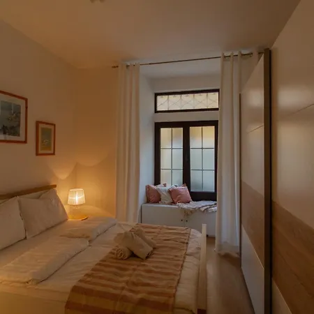 Coli Apatrman Viola Apartament *