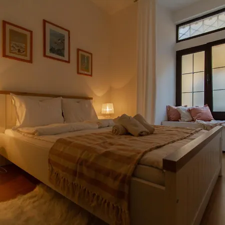 Coli Apatrman Viola Apartament