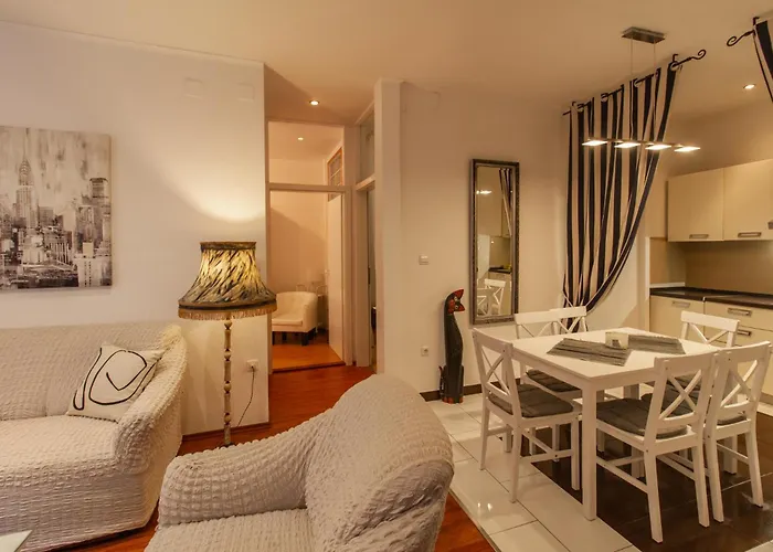 Coli Apatrman Viola *